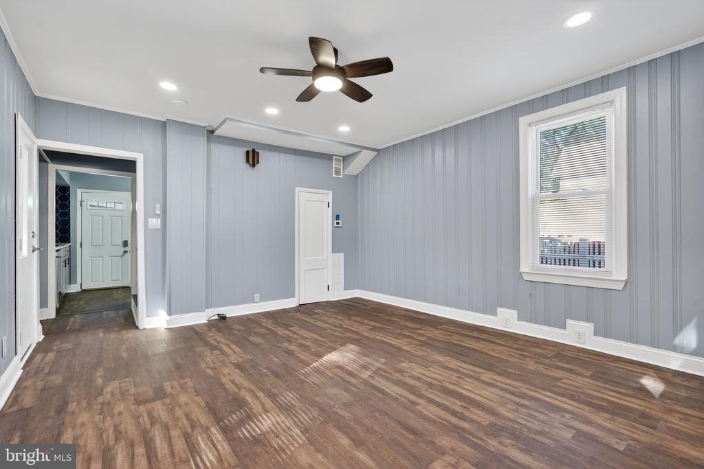 136 5th Avenue - Photo 4