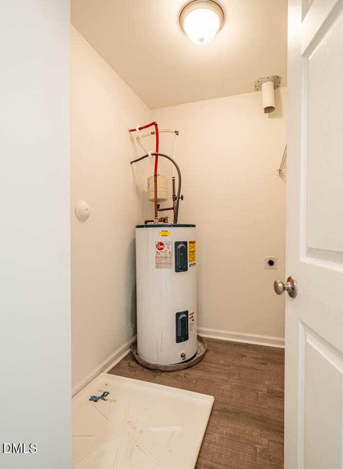 1211 Canyon Rock Court - Photo 12
