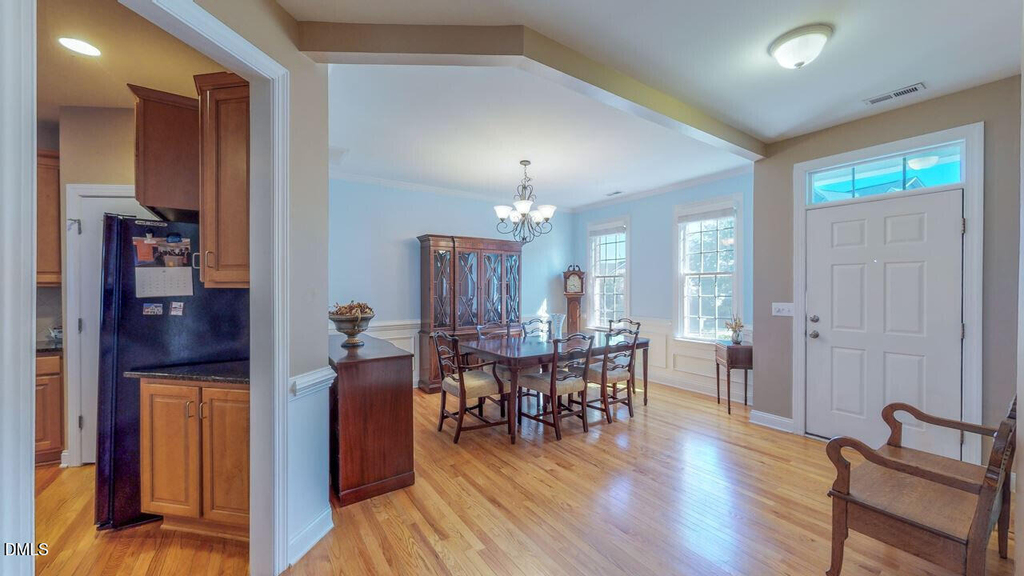 401 Waverly Hills Drive - Photo 4