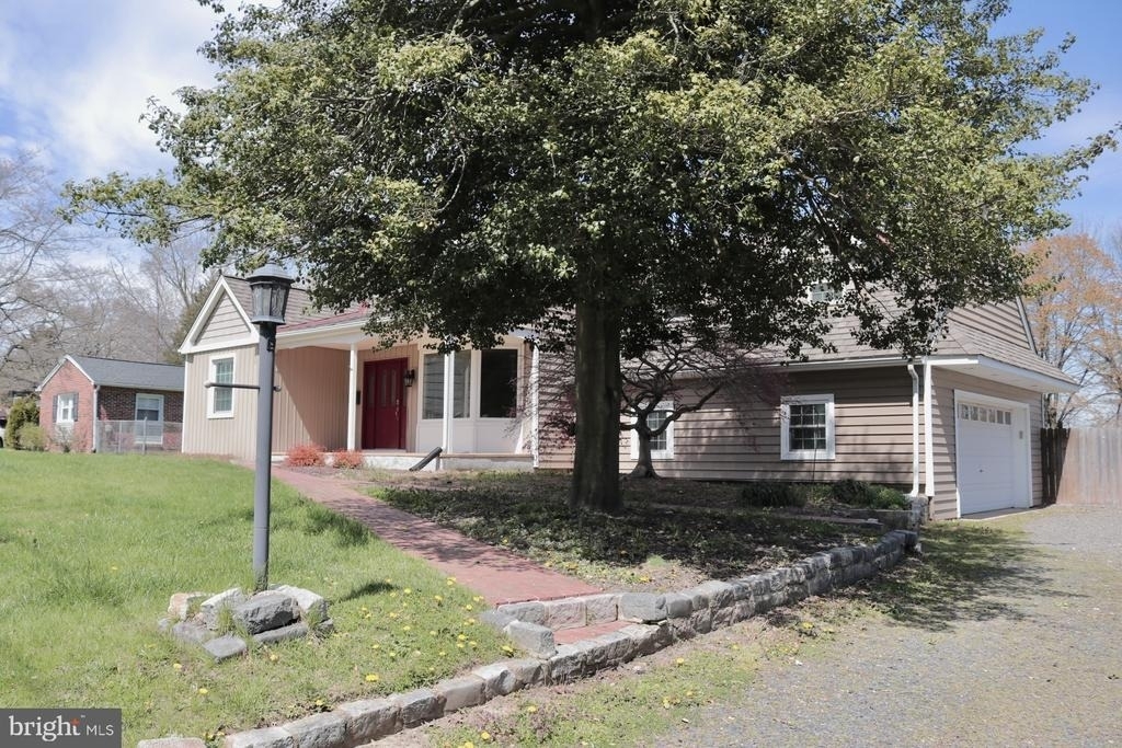 102 E Main Street - Photo 1