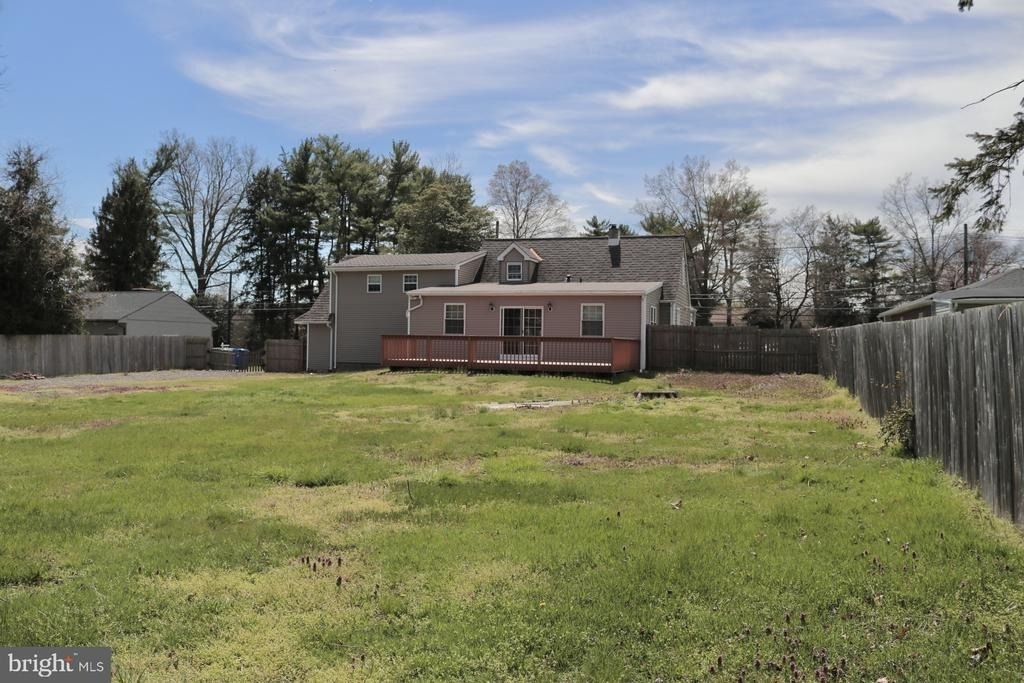 102 E Main Street - Photo 22