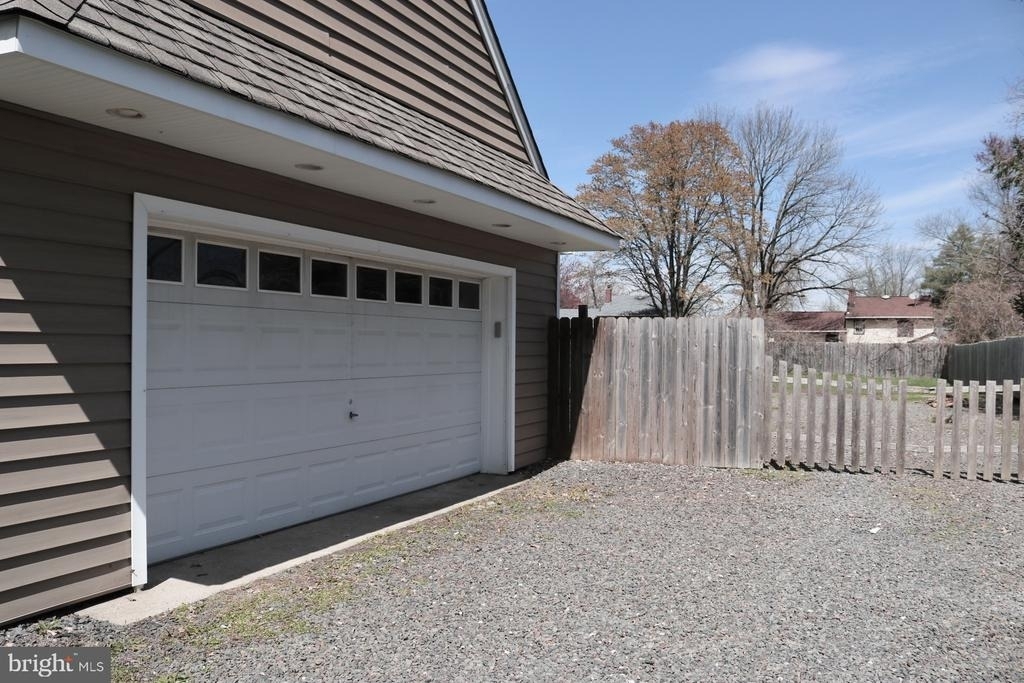 102 E Main Street - Photo 2