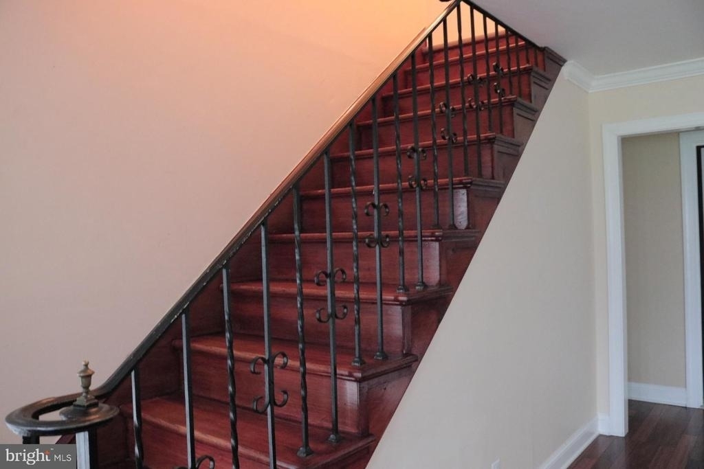 102 E Main Street - Photo 6