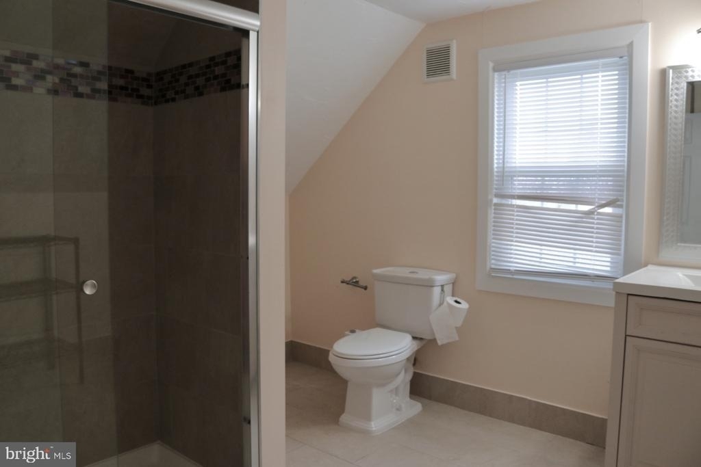 102 E Main Street - Photo 19