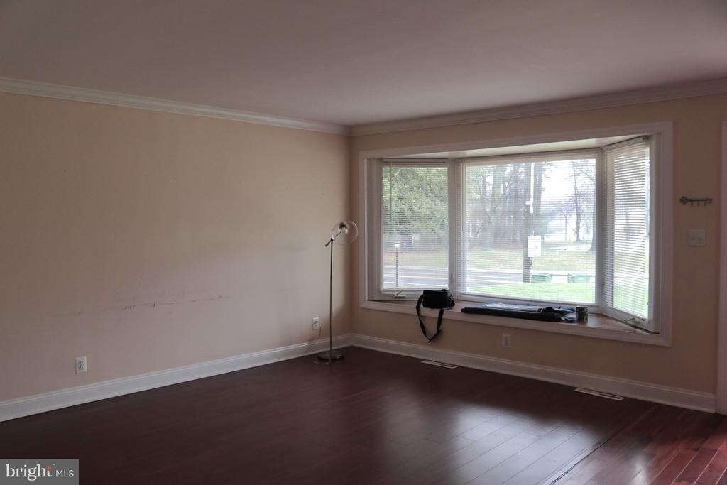 102 E Main Street - Photo 12