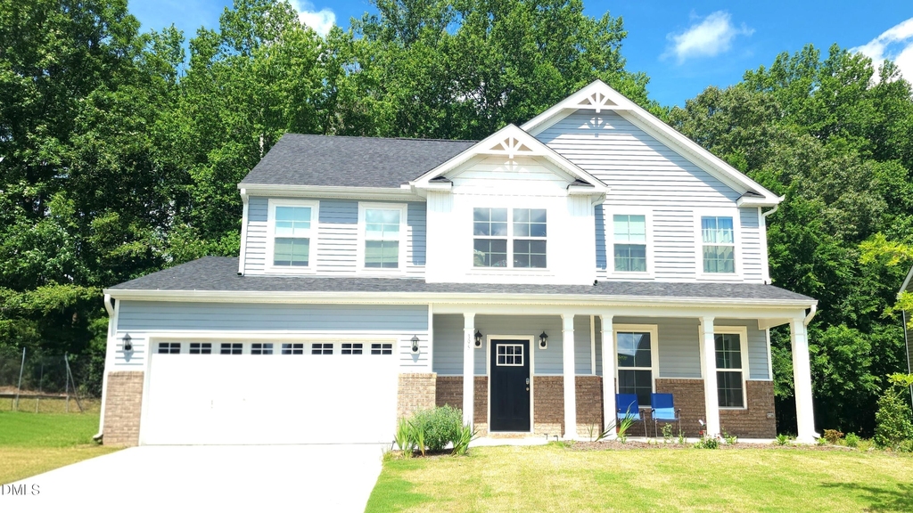 395 Oak Park Boulevard - Photo 0