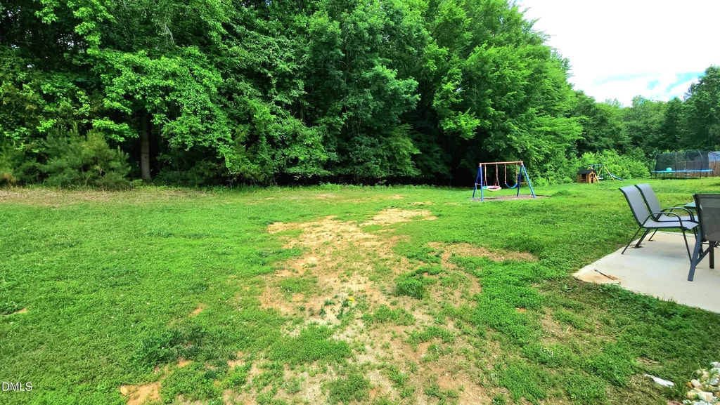 395 Oak Park Boulevard - Photo 5
