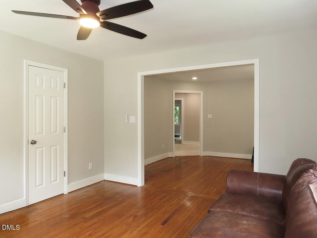 1215 Kent Street - Photo 2