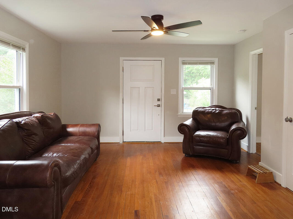 1215 Kent Street - Photo 1