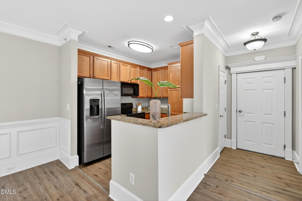 828 Waterford Lake Drive - Photo 8