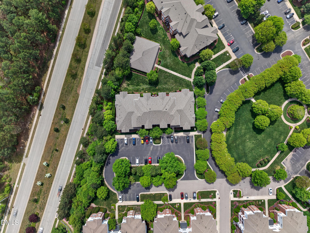 828 Waterford Lake Drive - Photo 48