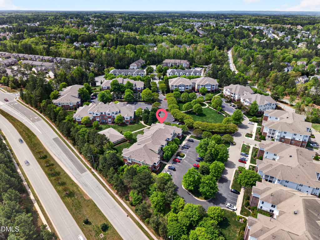 828 Waterford Lake Drive - Photo 44