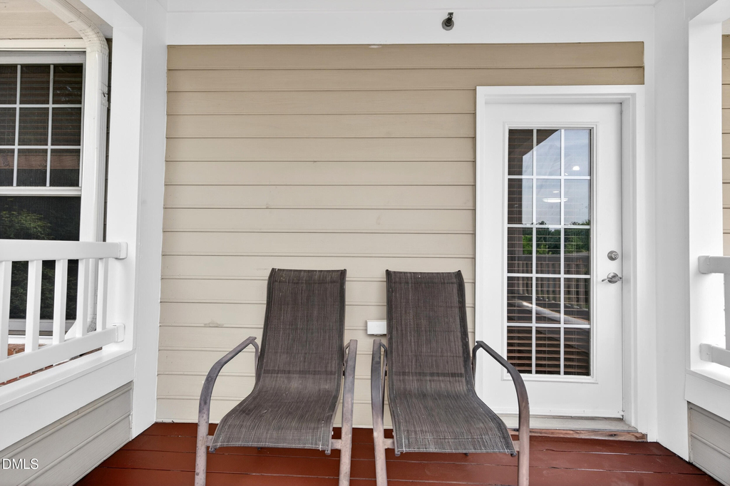 828 Waterford Lake Drive - Photo 33
