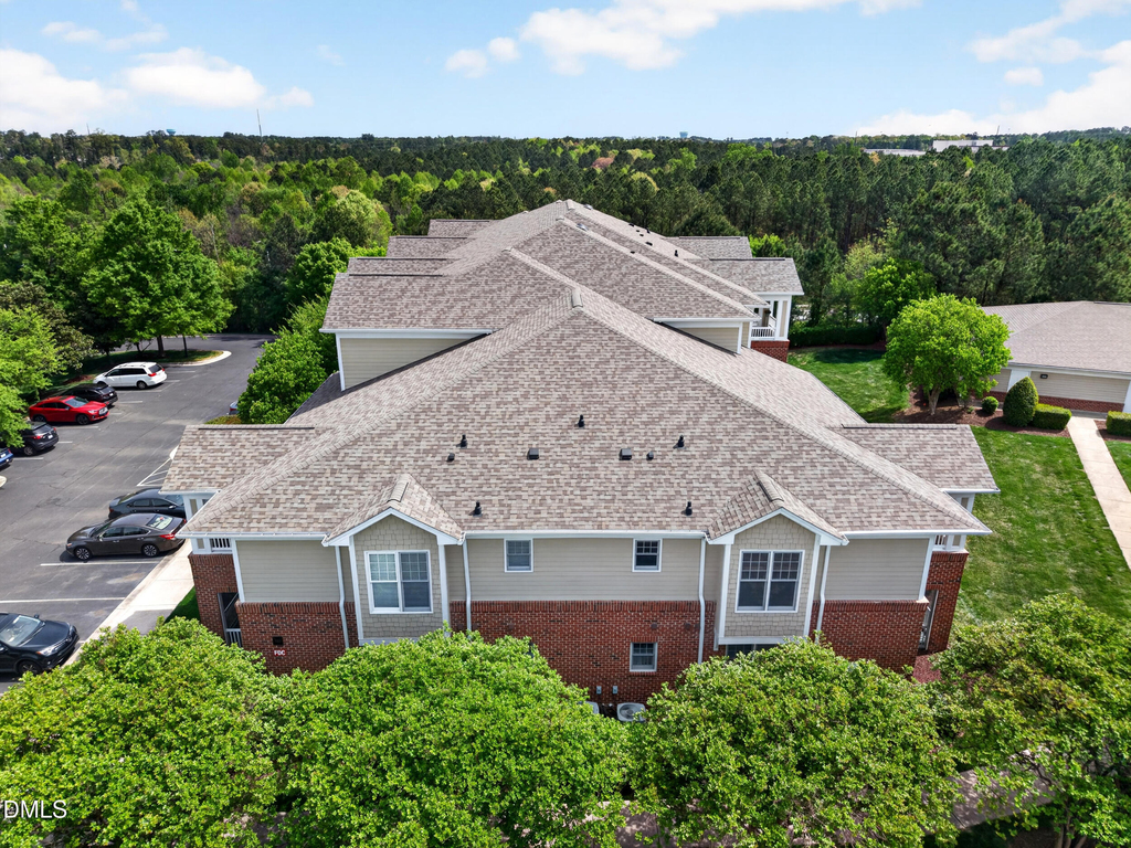 828 Waterford Lake Drive - Photo 47