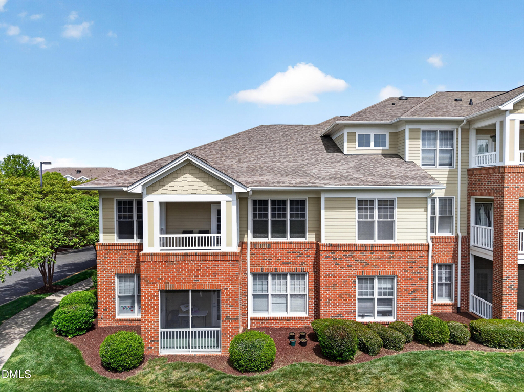 828 Waterford Lake Drive - Photo 35