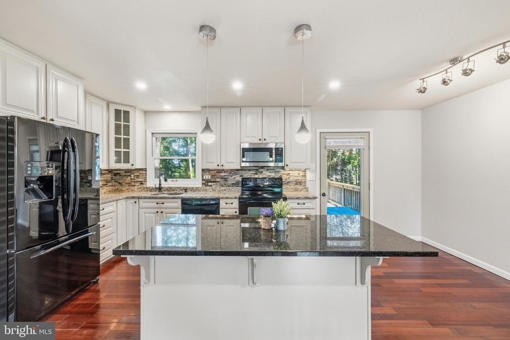 301 Wicomico Road - Photo 13