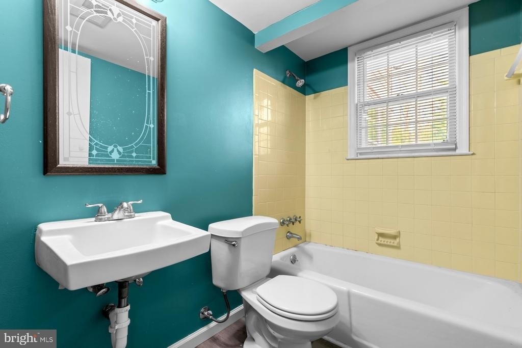 11904 N Marlton Avenue - Photo 19