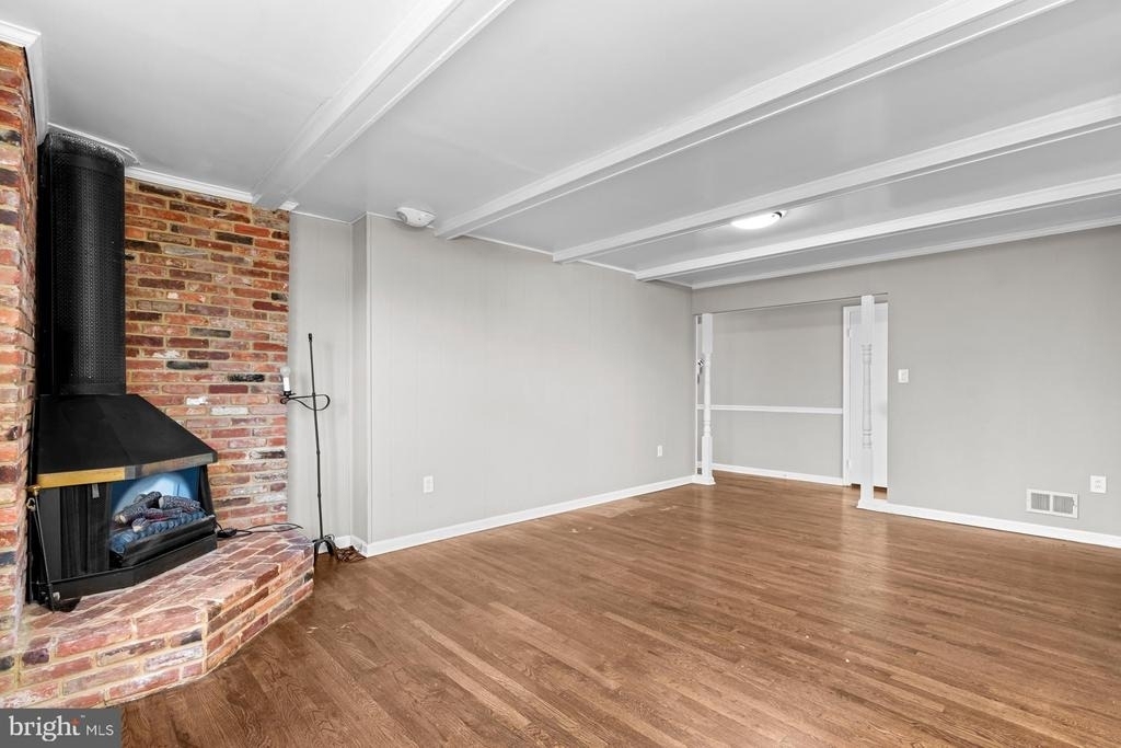 11904 N Marlton Avenue - Photo 4