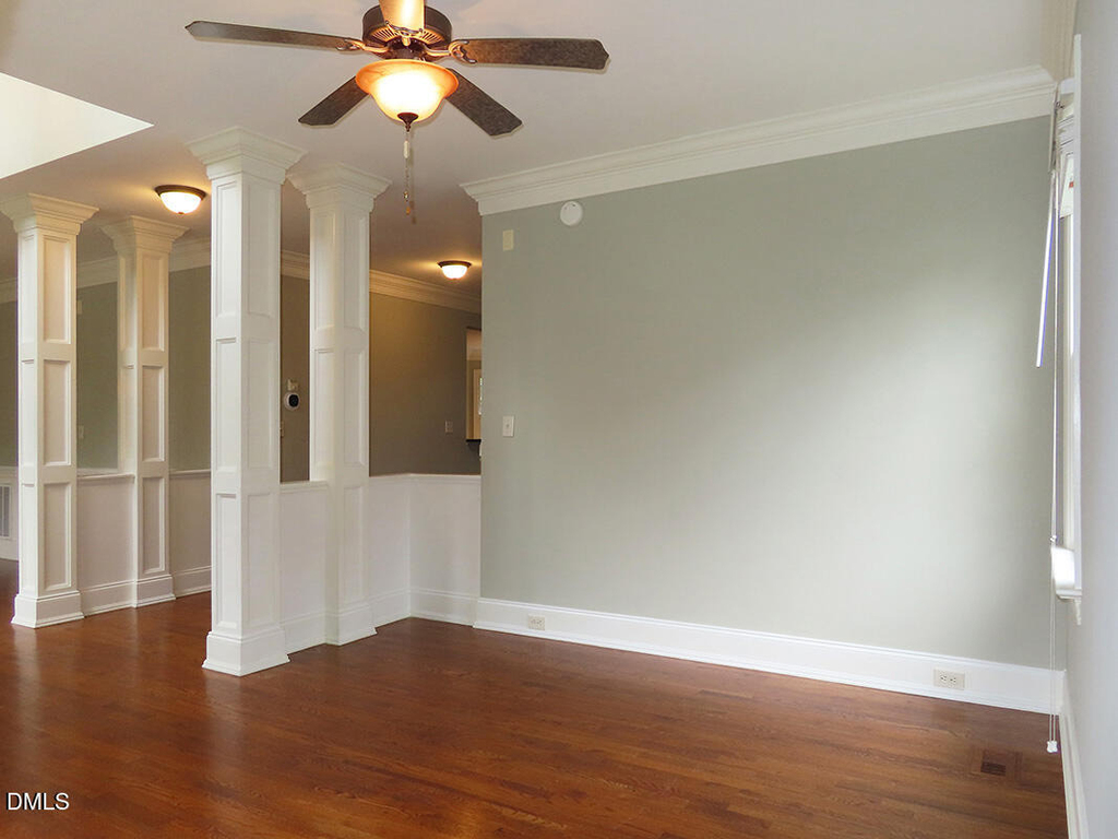 122 Edgewood Drive - Photo 2