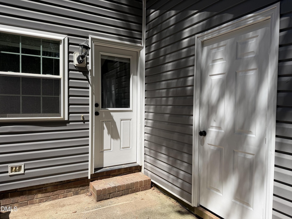 208 Bridgefield Place - Photo 2