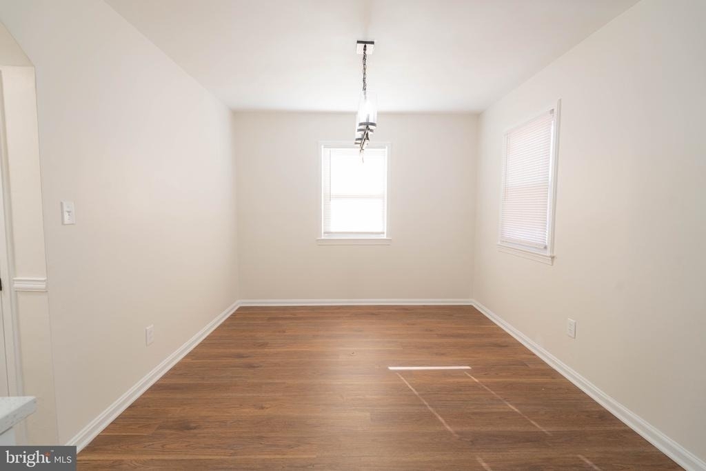 2409 Greeley Place - Photo 7
