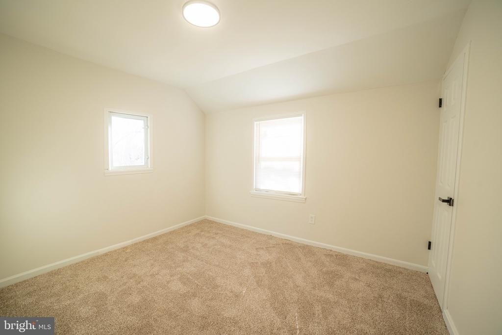 2409 Greeley Place - Photo 15