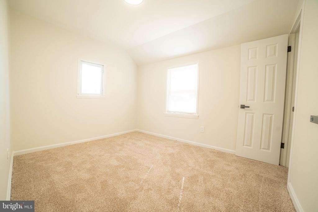2409 Greeley Place - Photo 27