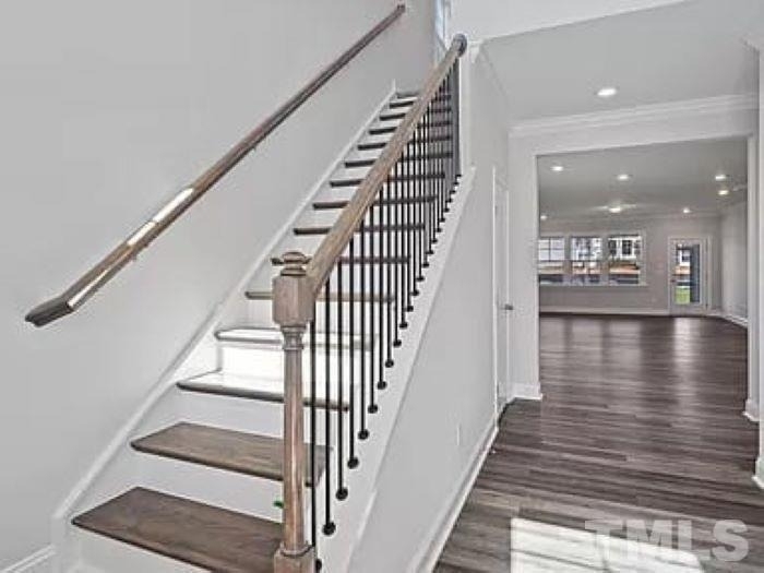 2237 Jollay Street - Photo 2