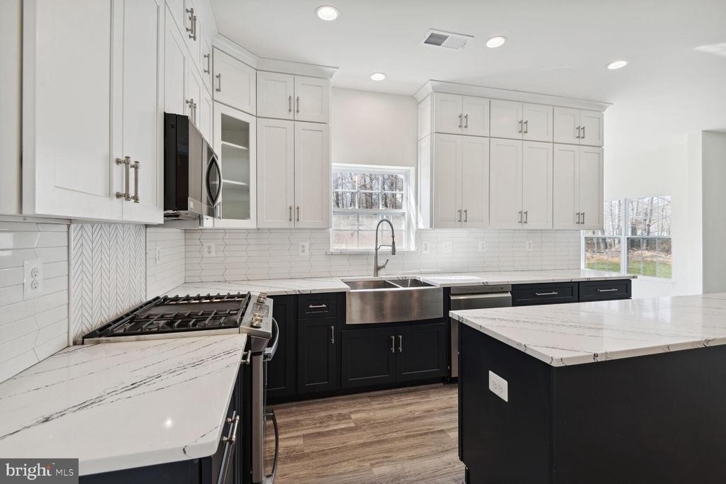 10640 Gross Lane - Photo 4