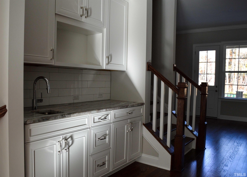 804 Bankston Woods Way - Photo 4