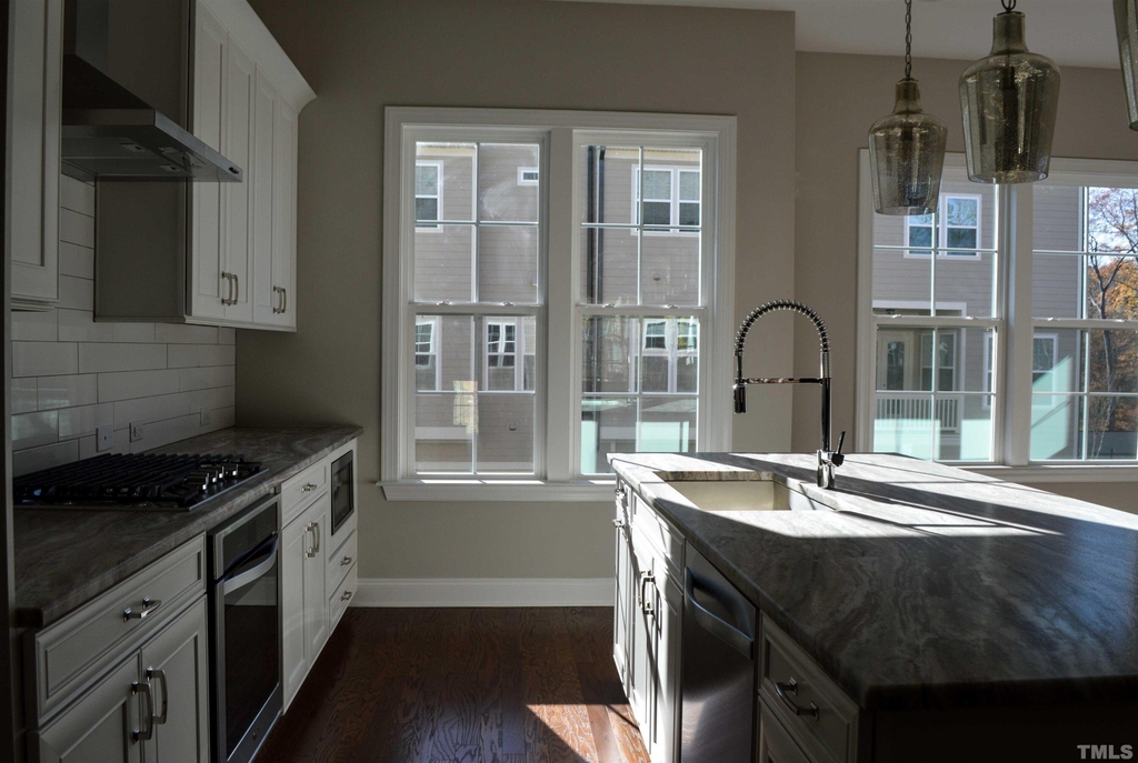 804 Bankston Woods Way - Photo 8