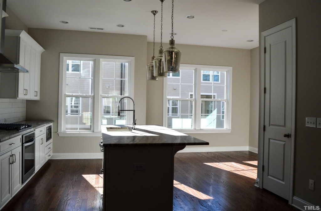 804 Bankston Woods Way - Photo 7