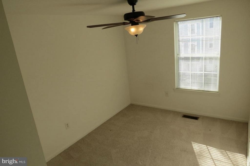 2208 Wimbledon Circle - Photo 17