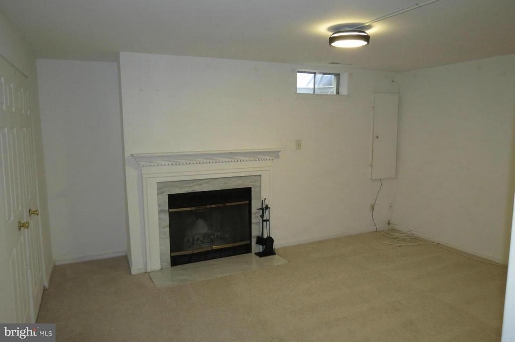 2208 Wimbledon Circle - Photo 23