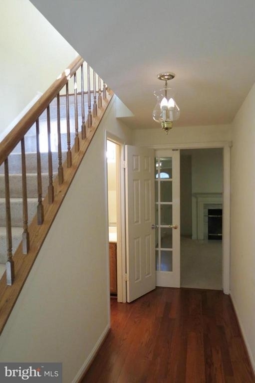 2208 Wimbledon Circle - Photo 3