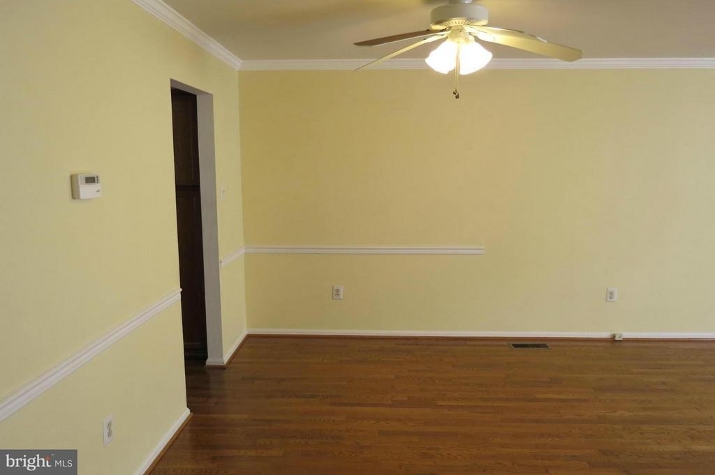 2208 Wimbledon Circle - Photo 11