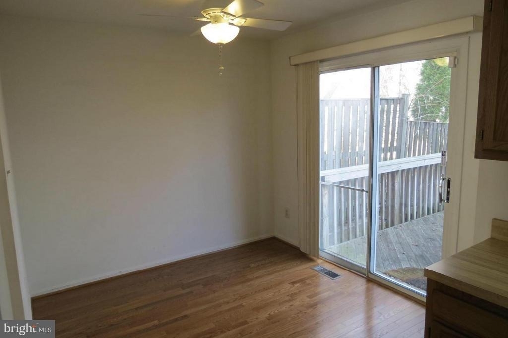 2208 Wimbledon Circle - Photo 6