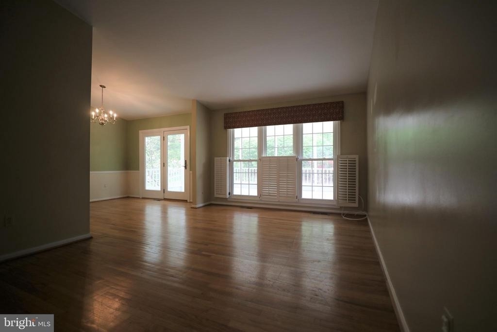 10052 Colebrook Avenue - Photo 7