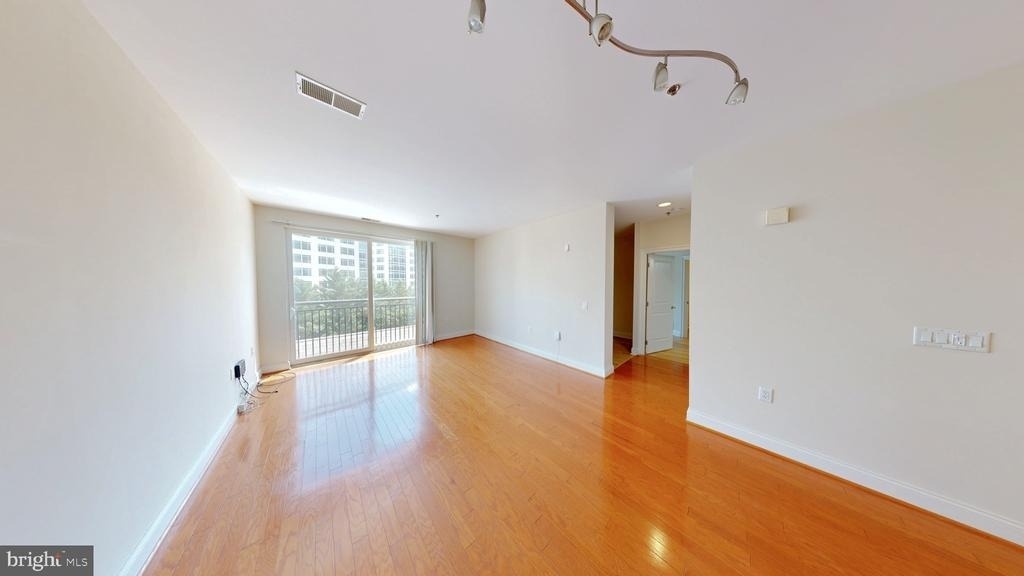 38 Maryland Avenue - Photo 5