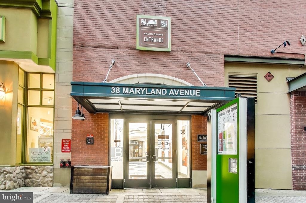 38 Maryland Avenue - Photo 0