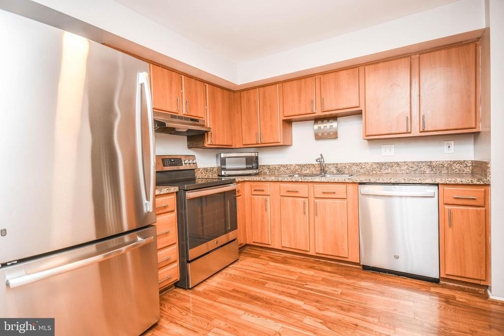10231 Millstream Drive - Photo 8