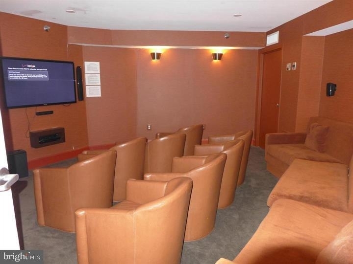 10101 Grosvenor Place - Photo 16