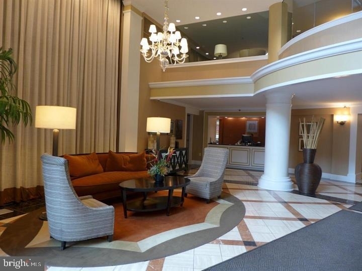 10101 Grosvenor Place - Photo 18