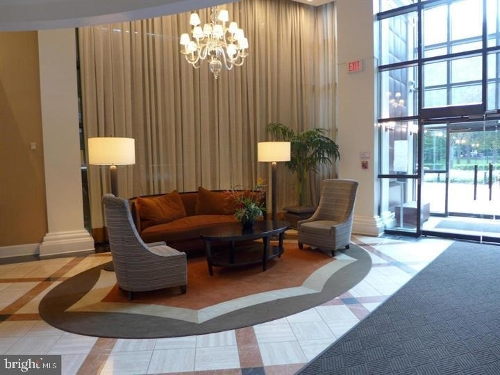 10101 Grosvenor Place - Photo 17