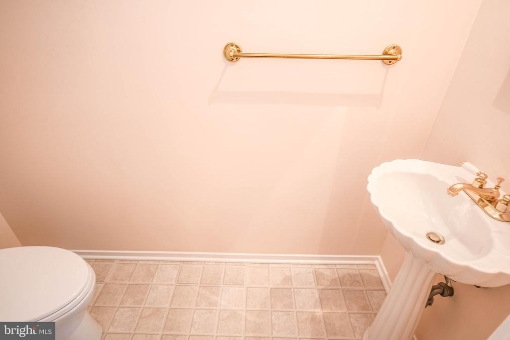 19002 Stedwick Drive - Photo 10
