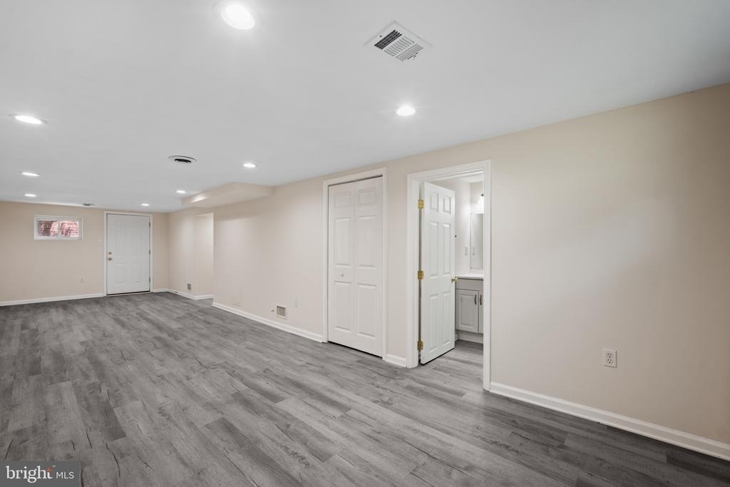 121 Whitmoor Terrace - Photo 18