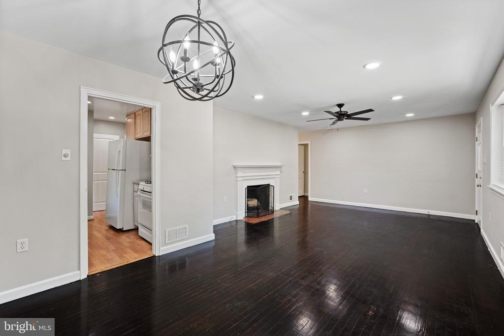 121 Whitmoor Terrace - Photo 1