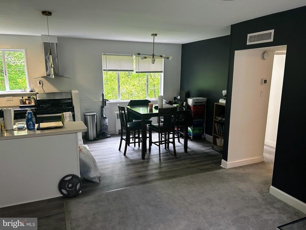 10305 Montrose Avenue - Photo 3