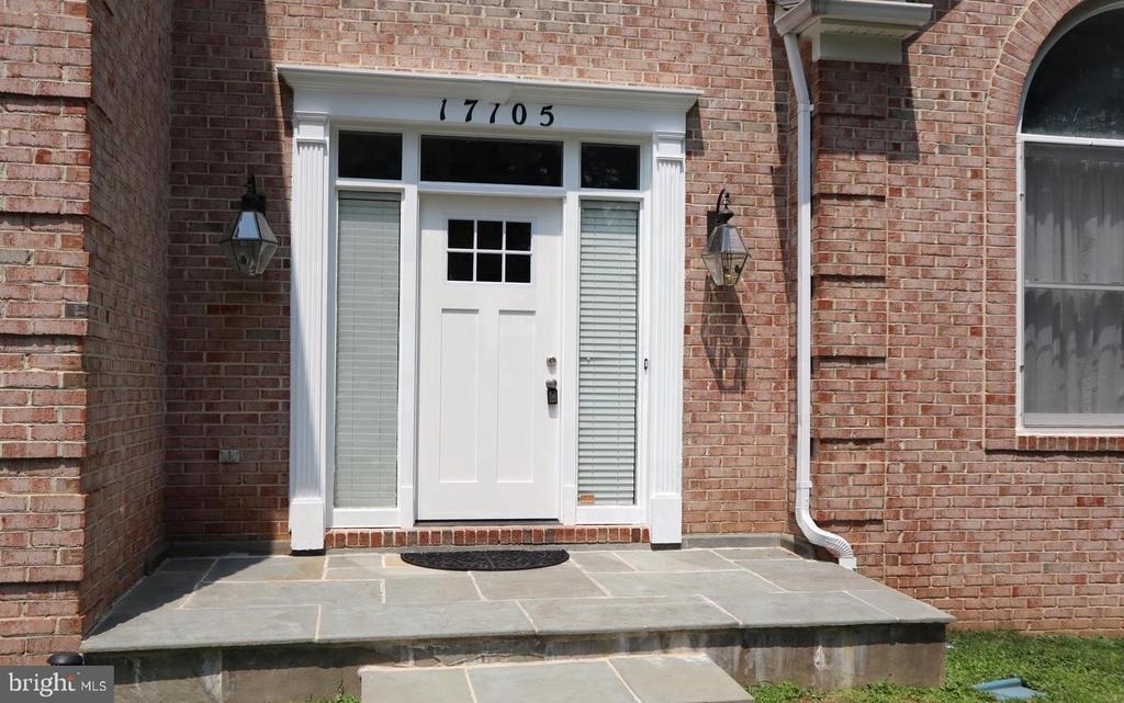 17105 Thatcher Court - Photo 36