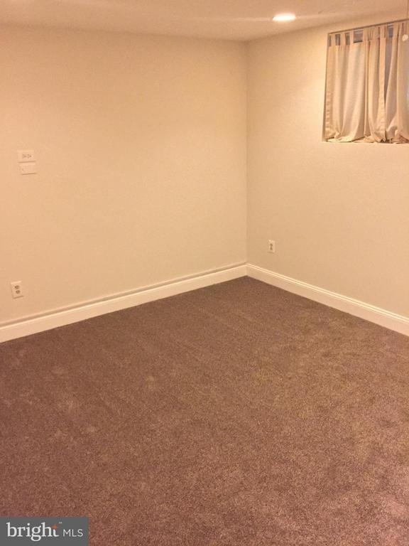 8911 Oakwood Way - Photo 16